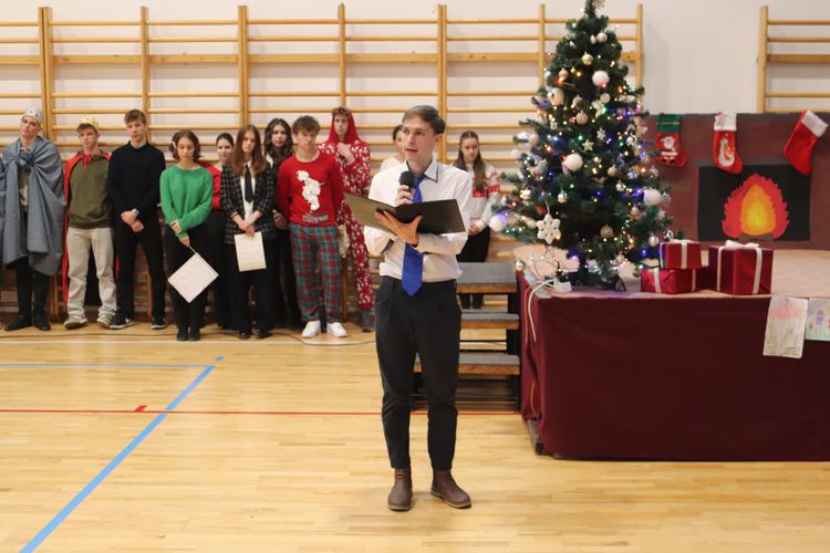 Baksza Dávid karácsonyi nyitóbeszéde