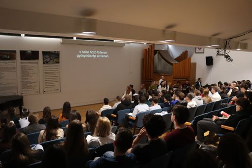 Versmaraton a Boronkayban